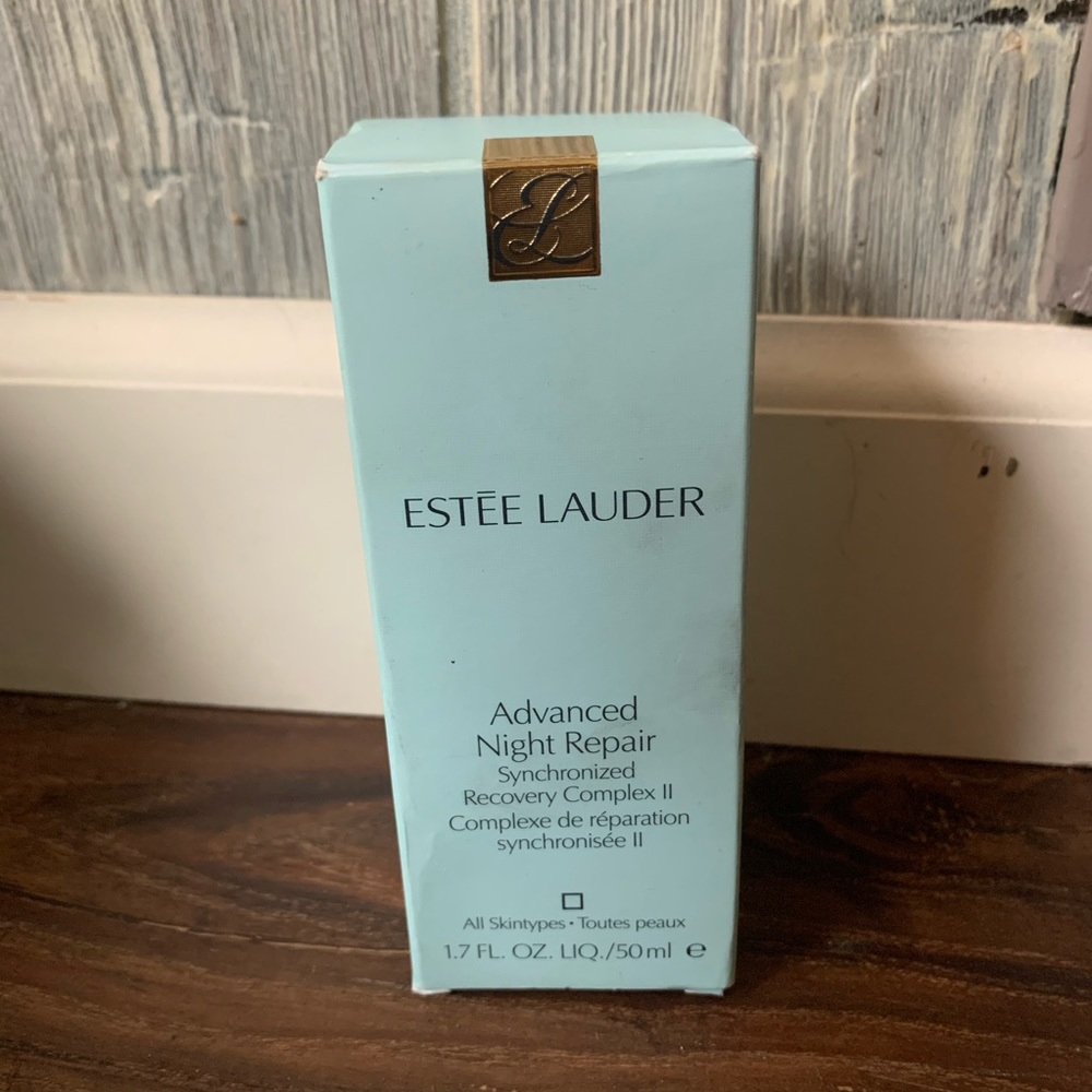Estée Lauder advance night repair